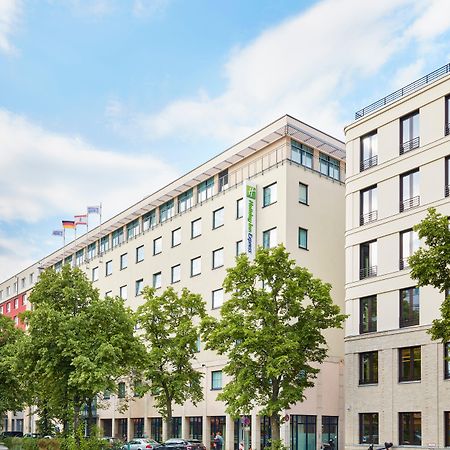 Holiday Inn Express Berlin City Centre By Ihg Bagian luar foto