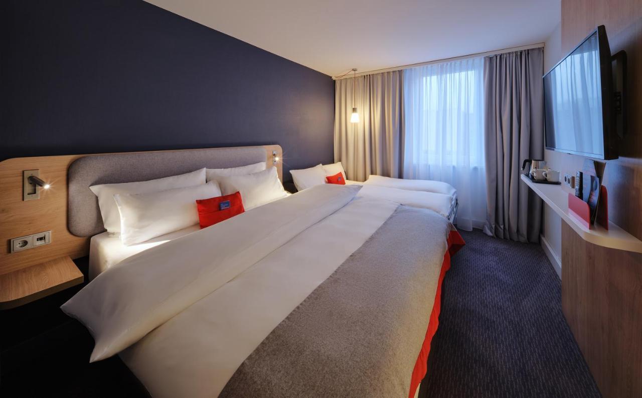Holiday Inn Express Berlin City Centre By Ihg Bagian luar foto