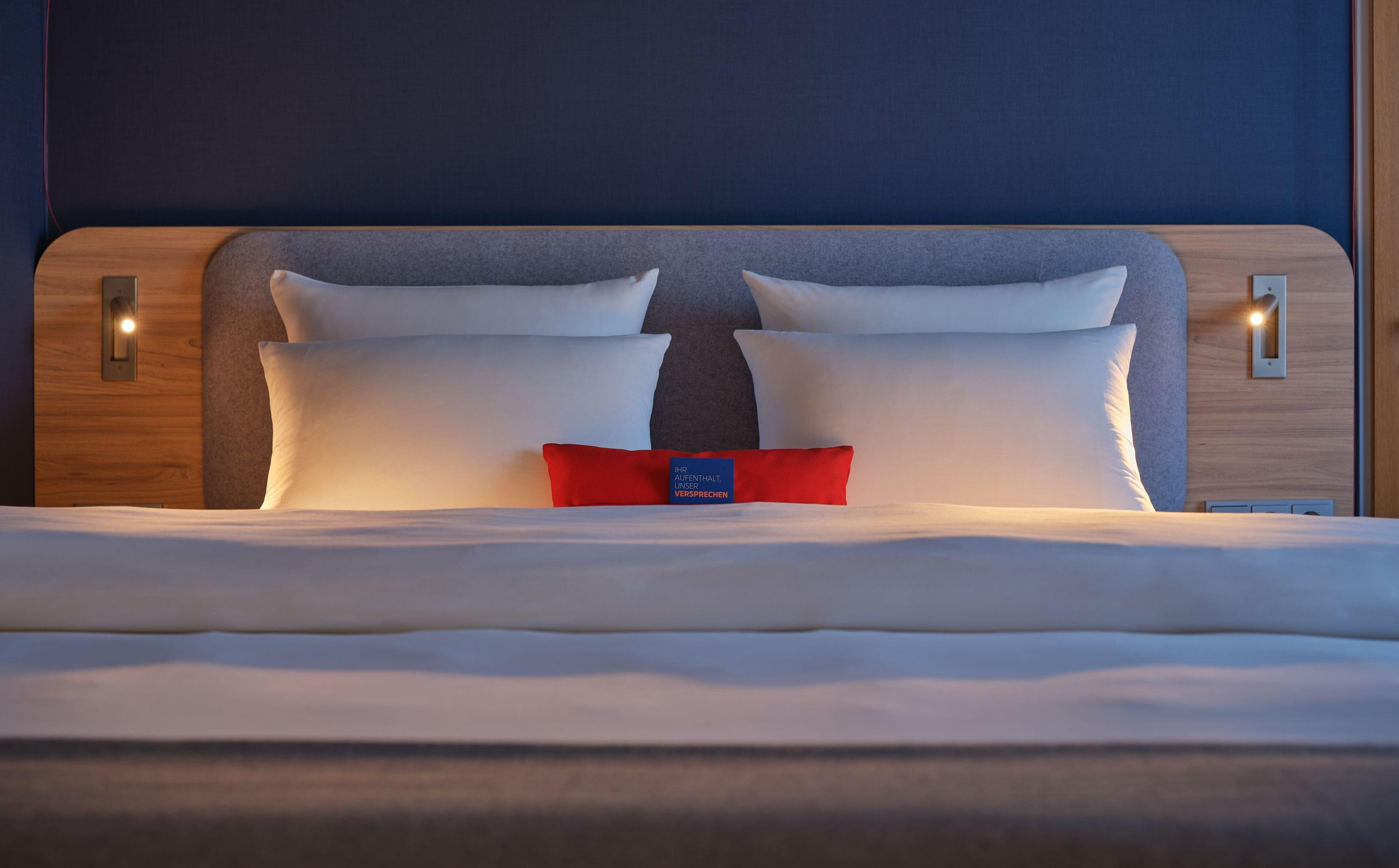 Holiday Inn Express Berlin City Centre By Ihg Bagian luar foto