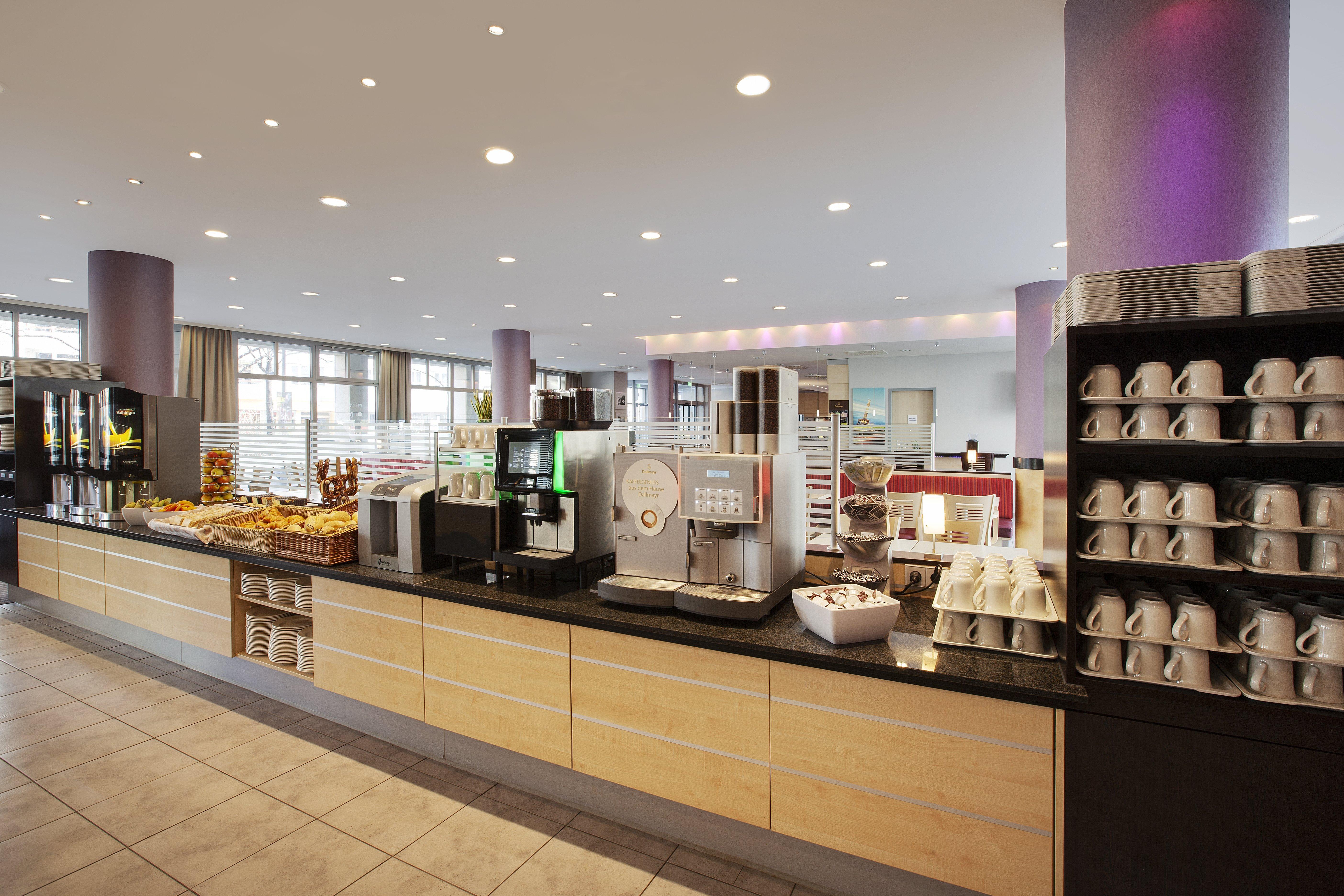Holiday Inn Express Berlin City Centre By Ihg Bagian luar foto