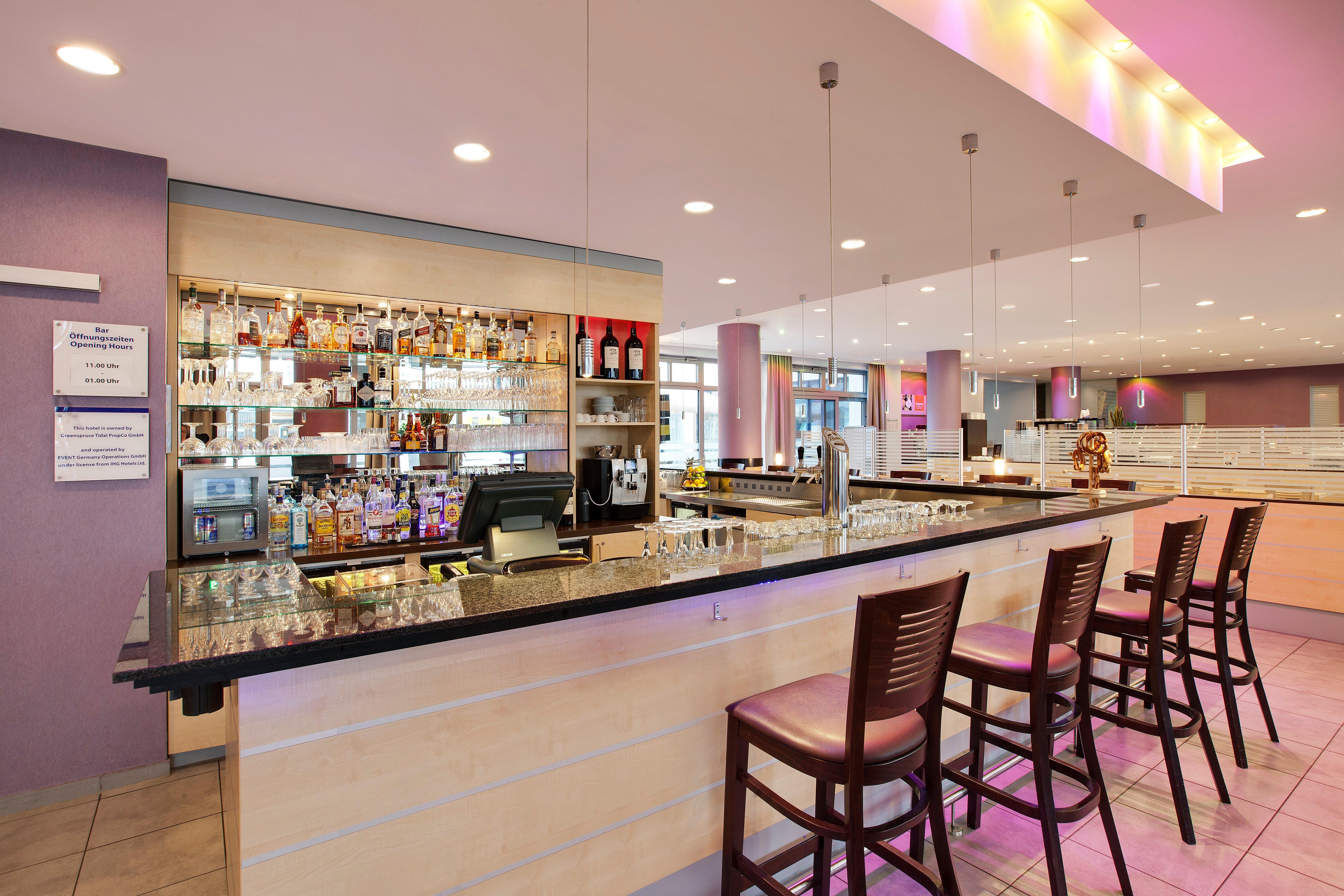 Holiday Inn Express Berlin City Centre By Ihg Bagian luar foto