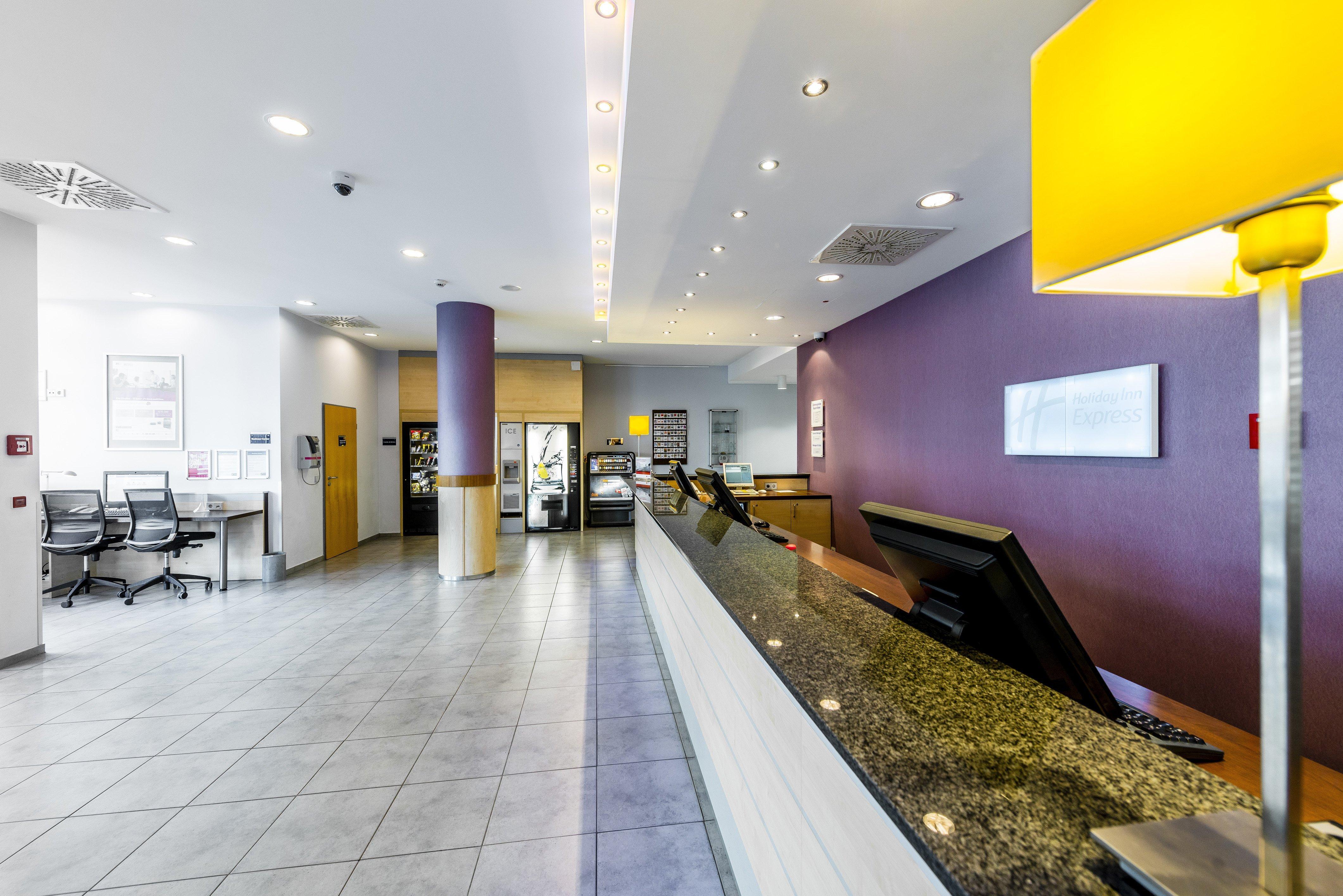 Holiday Inn Express Berlin City Centre By Ihg Bagian luar foto