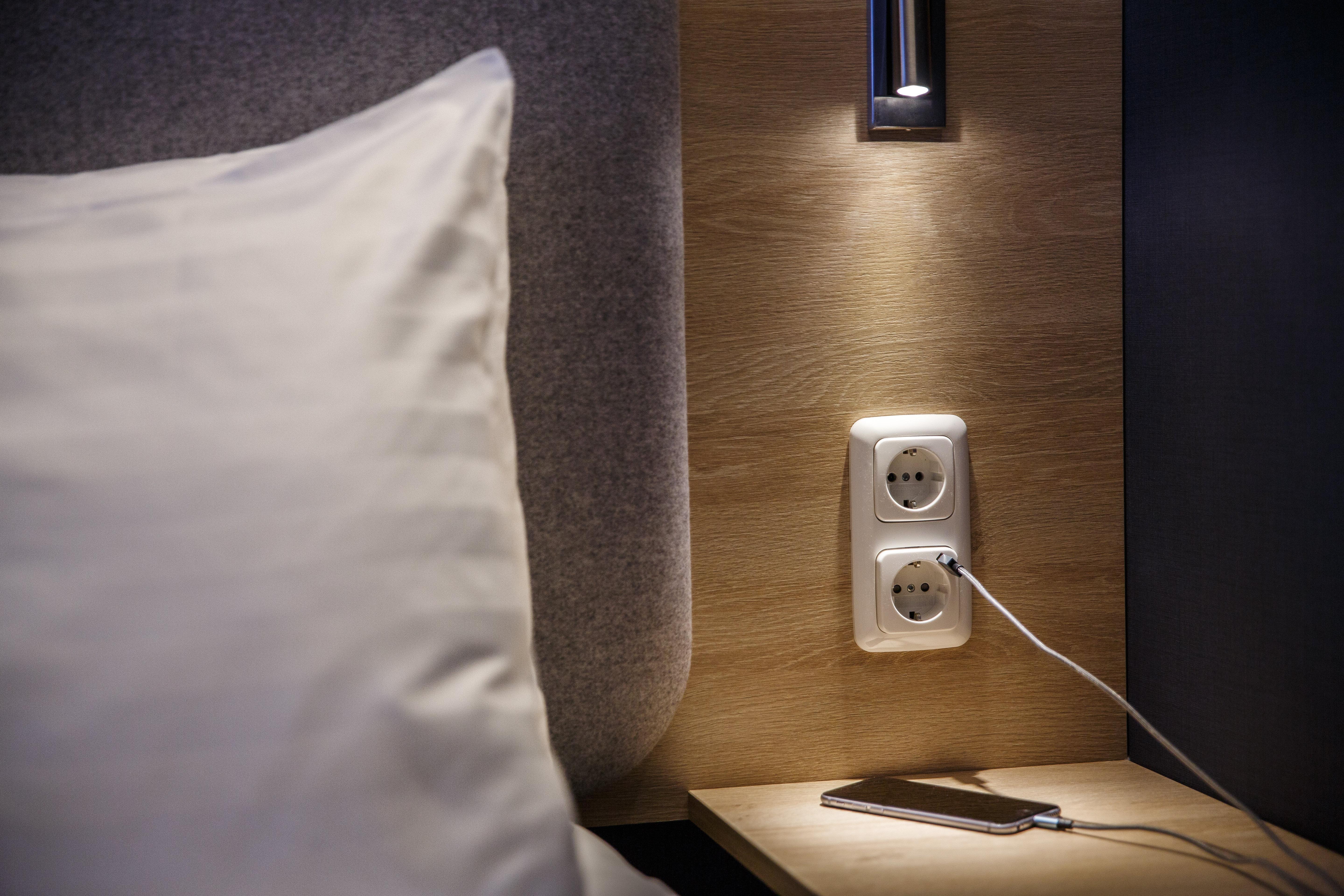 Holiday Inn Express Berlin City Centre By Ihg Bagian luar foto
