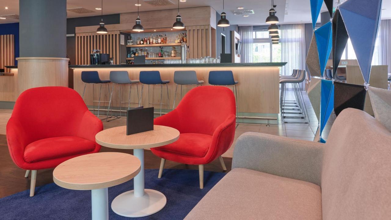 Holiday Inn Express Berlin City Centre By Ihg Bagian luar foto