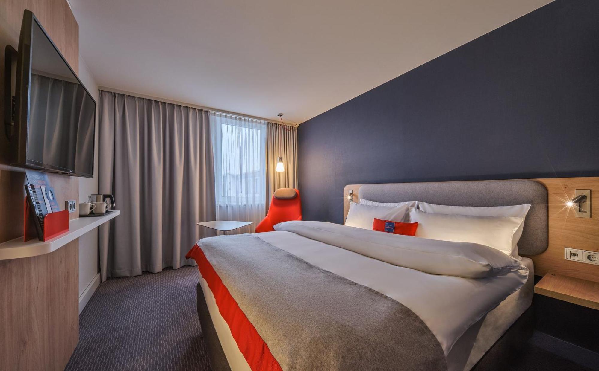 Holiday Inn Express Berlin City Centre By Ihg Bagian luar foto