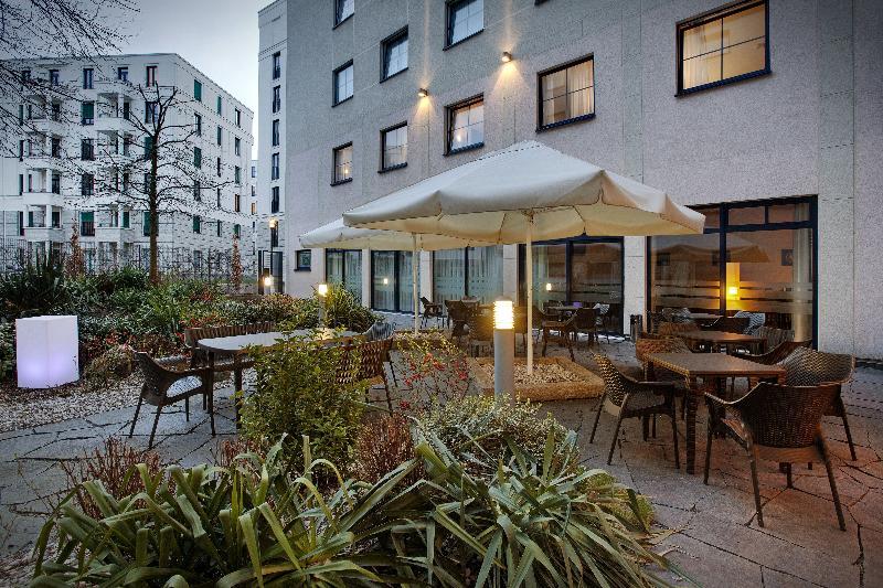 Holiday Inn Express Berlin City Centre By Ihg Bagian luar foto